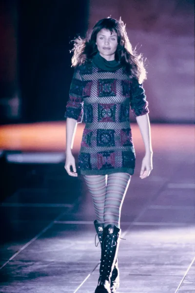 Look 3